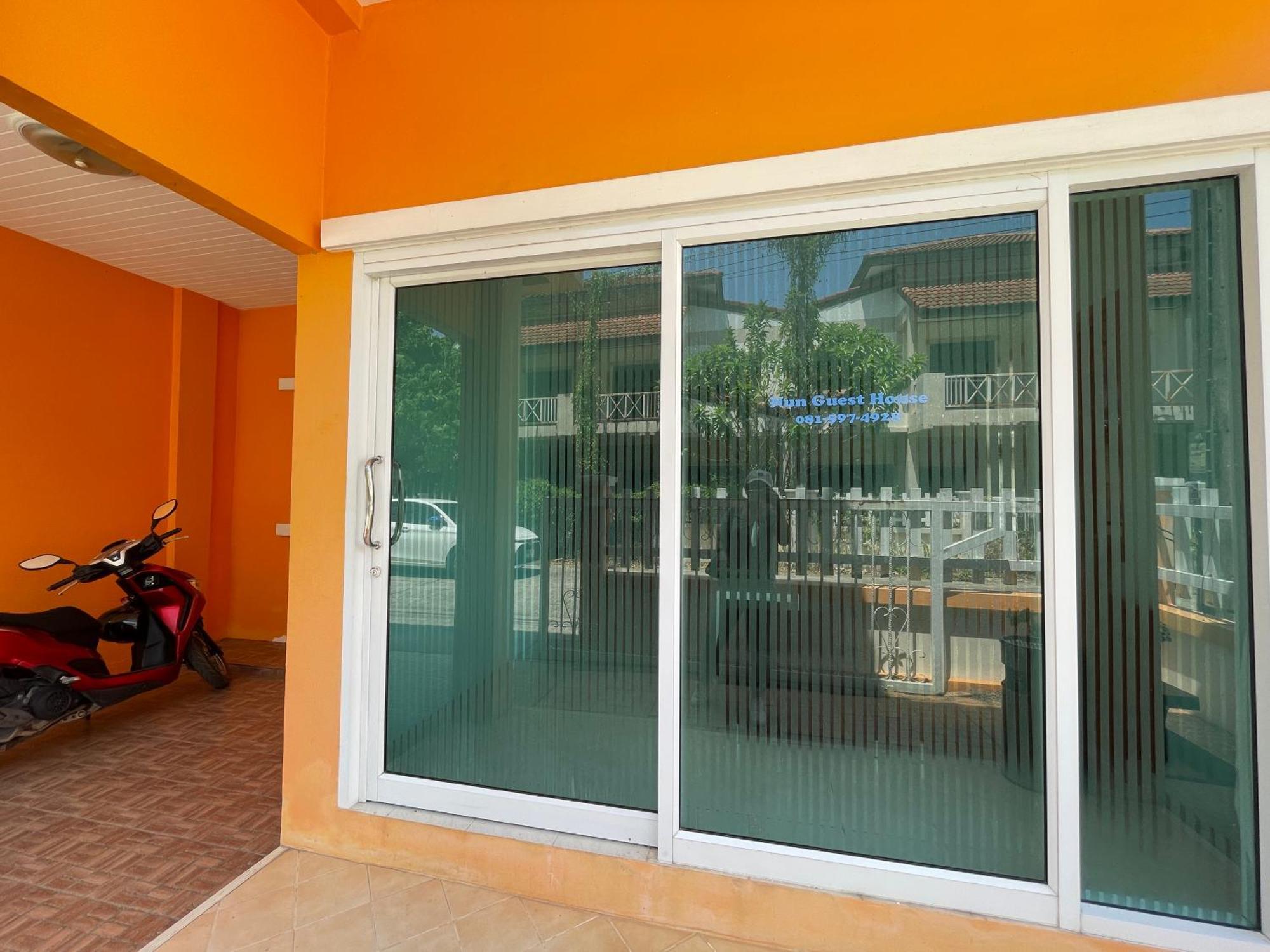 Nun Guest House Ban Bo Han Exterior foto